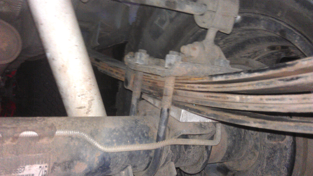 right rear leaf springs separated from eachother, what now?-forumrunner_20110806_193852.jpg