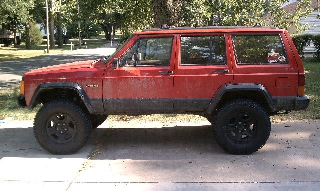 So painting my jeep, and i thought i would let you follow along *pics-forumrunner_20110809_190815.jpg