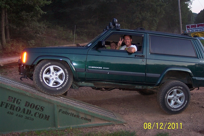 Biggest tires-101_2649.jpg