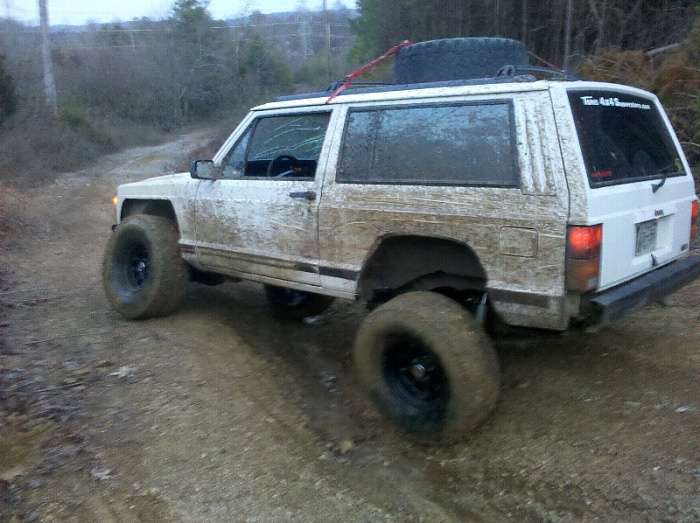 Trimming front wheel-well for 33s on 92 XJ-forumrunner_20111217_072951.jpg