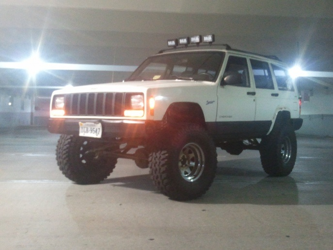 Pics of cherokee with 4.5 re lift-image-689585805.jpg