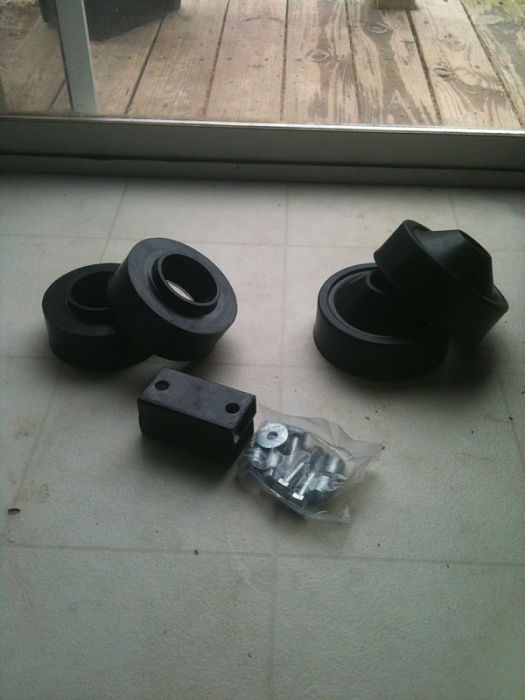 07-2012 jeep unlimited "JK" 2in lift kit-image-2135426330.jpg