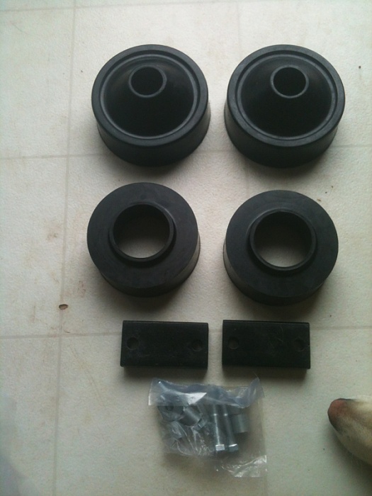 07-2012 jeep unlimited "JK" 2in lift kit-image-3174827712.jpg