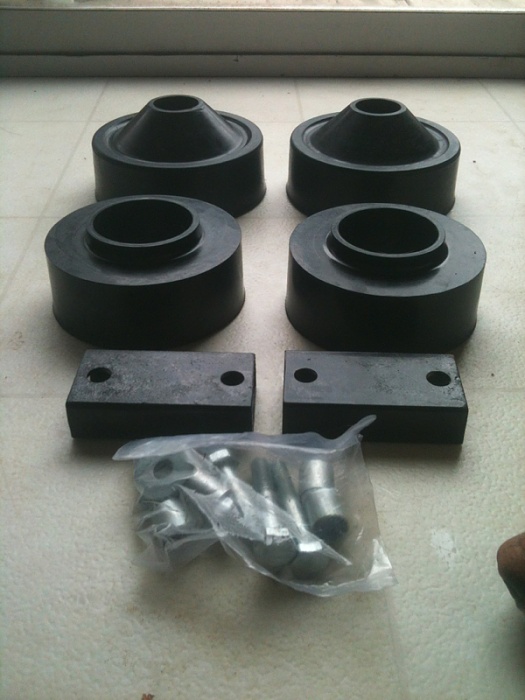 07-2012 jeep unlimited "JK" 2in lift kit-image-2672680196.jpg