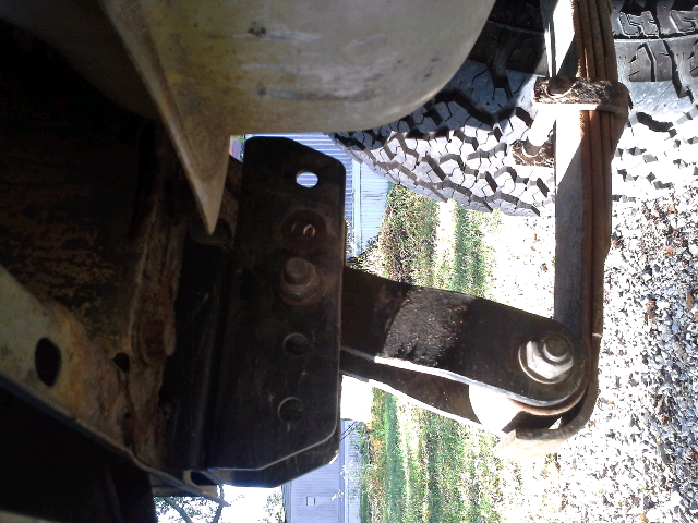 shackle relocation and shackles-forumrunner_20131008_095046.jpg