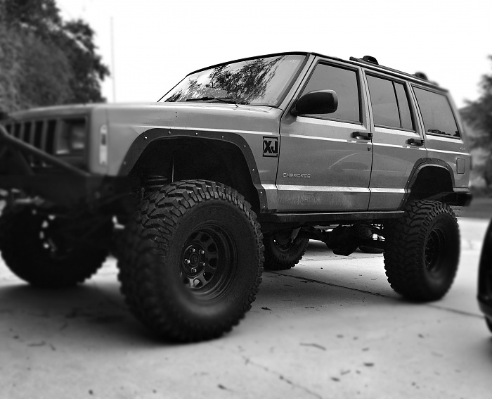 Jeep Cherokee XJ lifted, locked and loaded-sale1.jpg