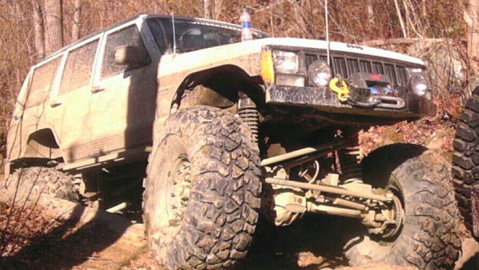 91 Cherokee loaded on one Tons-jeep.jpg