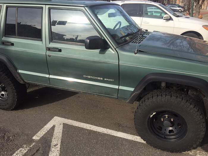 2000 XJ, 4WD, 4 door, lifted on 31's-image-1623326928.jpg