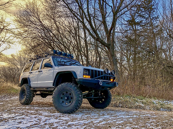 1999 Jeep Cherokee XJ Sport - Minneapolis, MN-yu4wdvr.jpg