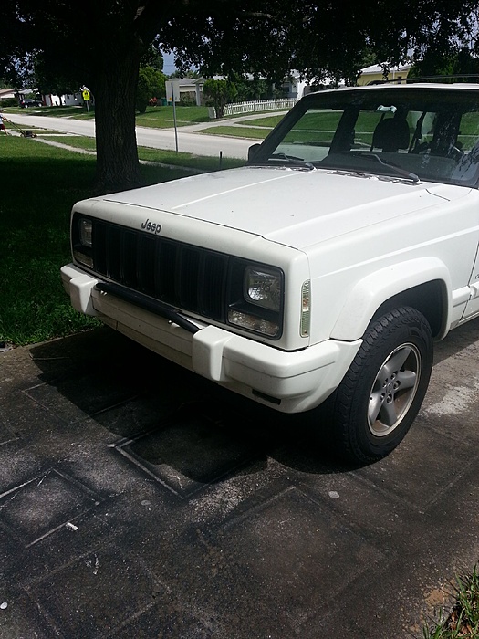 FS 1999 Cherokee Classic 4x4 Stone white. 4.0l Auto-91wgst9.jpg