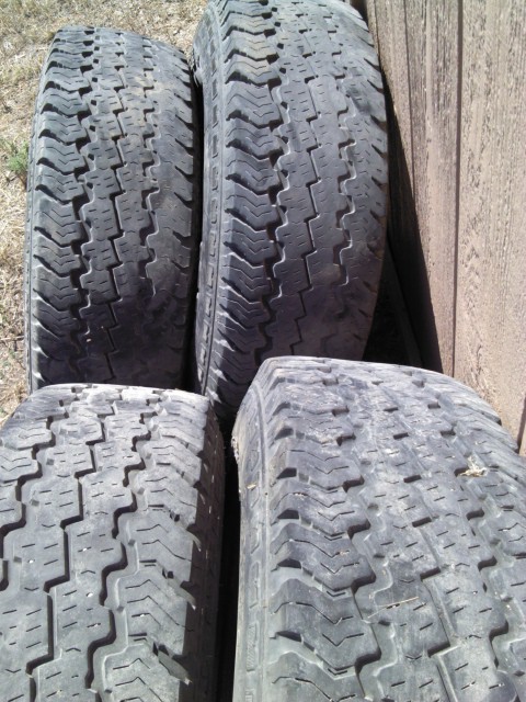 4 road ventures a/t on stock wheels-img_20120825_124818.jpg