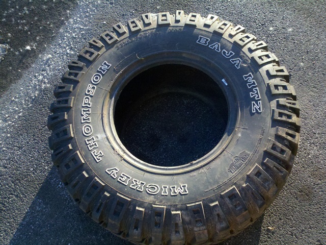 33x12.50x15 Mickey Thompson MTZ radial-tire2.jpg