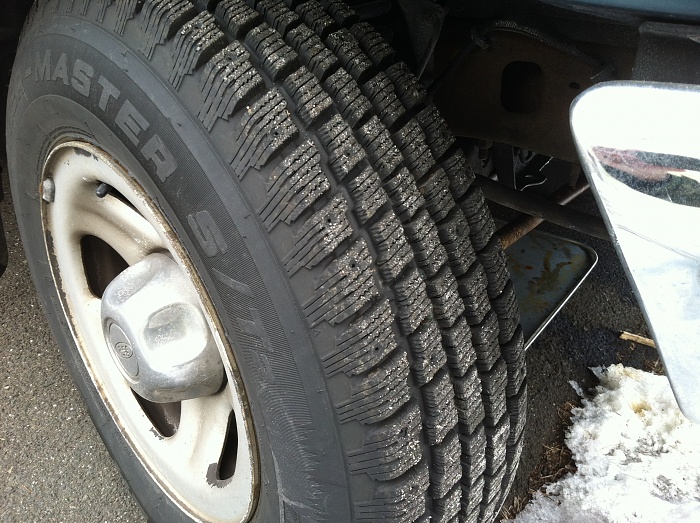 FS-NEW ENGLAND, Cooper Jeep Snow tires and stock wheels, mounted, Like New! 4mos 0-photo-2-1.jpg