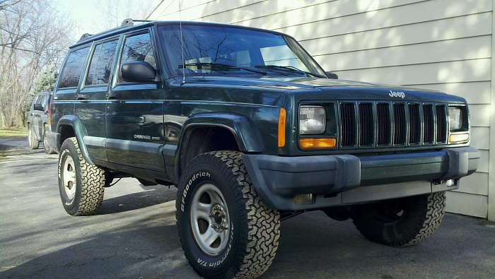 2000 XJ Stock Bumpers (Forest Green)-469746_10200235985449109_1154953406_o.jpg