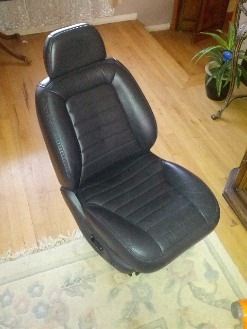 '97 leather ZJ seat-forumrunner_20130503_160809.jpg