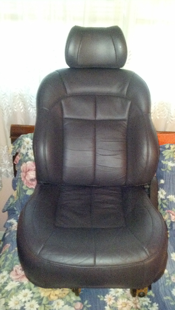 WJ black leather heated front seats-forumrunner_20130928_103943.jpg