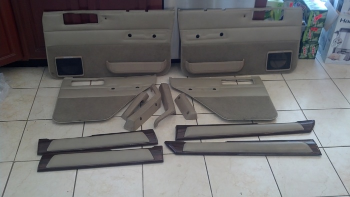 NJ - XJ Country Tan Wood Grain Door Panels-img_20150203_143733_807.jpg