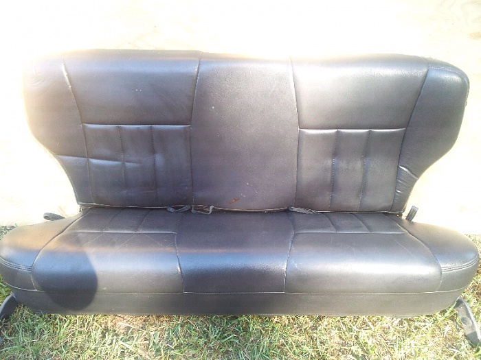 WTB black/grey leather seats-seats.jpg