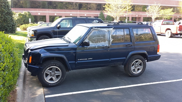 Parting out complete 2000 Jeep Cherokee XJ 2-wheel drive-2014-04-23-09.33.22.jpg