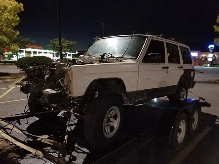 99 XJ Part out - Willing to ship.-j2.jpg