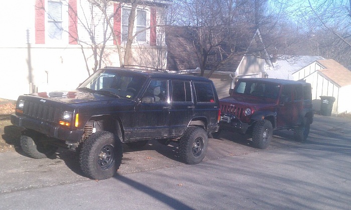 New XJ owner from Kansas City-430003_3446275959967_1362698979_33293528_1370223257_n.jpg