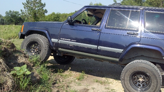New xj owner in MN-forumrunner_20120705_110455.jpg