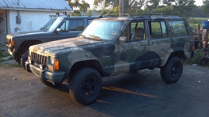 little late but heres my 2 xjs-396147_341760845908643_1662693689_n.jpg