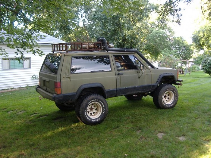 New guy from central IL-1988-jeep-cherokee_080808-001.jpg