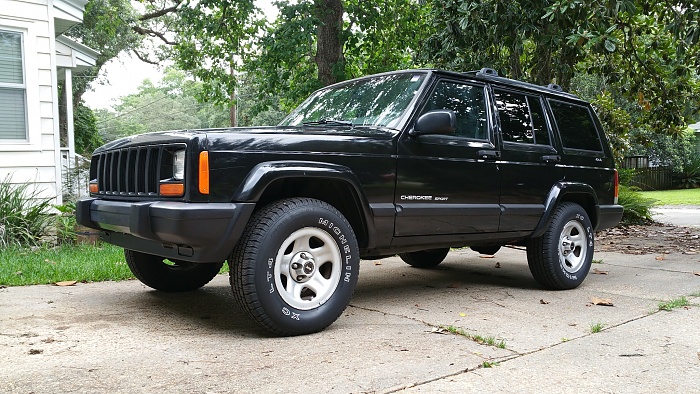 Been here for over 5 years.  Finally joined the 4x4 club with a 99 cherokee sport!-20150708_170758.jpg