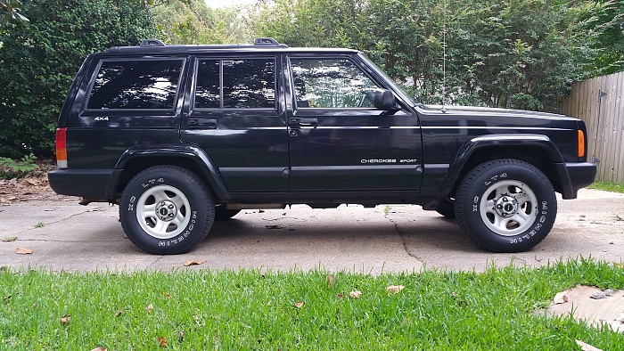 Been here for over 5 years.  Finally joined the 4x4 club with a 99 cherokee sport!-20150708_170910.jpg
