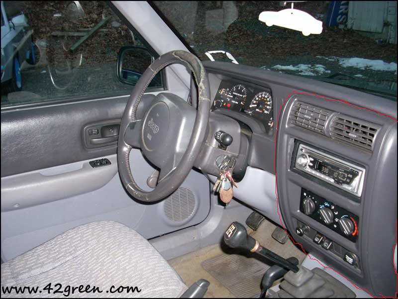 Name:  97xj_interior.jpg
Views: 733
Size:  70.5 KB