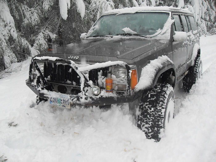 New Jeep guy from Oregon-jeep-snow-pics-002.jpg