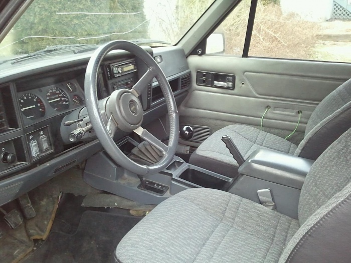 94 Cherokee Sport 4.0L-340039_10100411488391145_38421484_45149675_1634393640_o.jpg