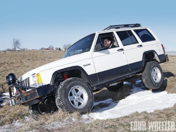 Name:  129-1107-02+jeep-budget-build+lifted-jeep-front-three-quarter.jpg
Views: 202
Size:  54.9 KB